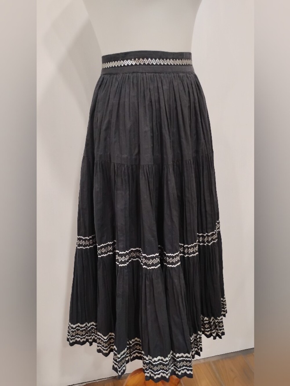 VINTAGE PLEATED COTTON BROOMSTICK SKIRT NWOT